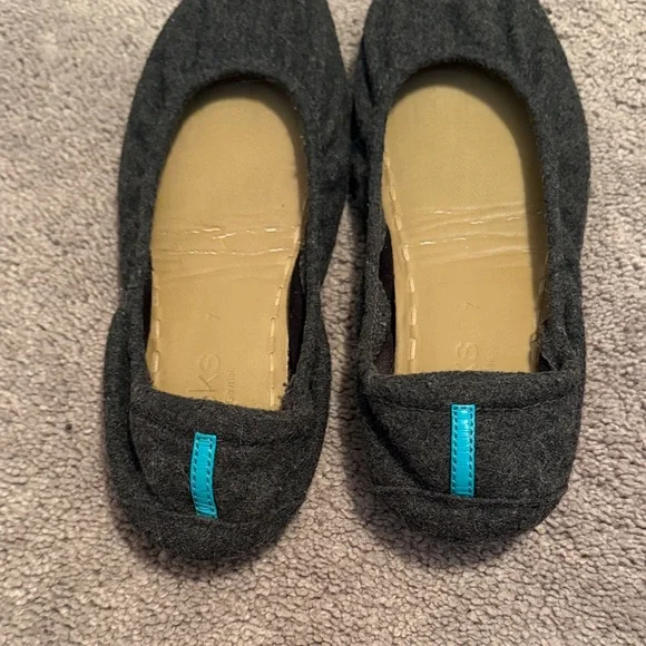 Tieks Graystone Flats size 7 - Picture 2 of 4